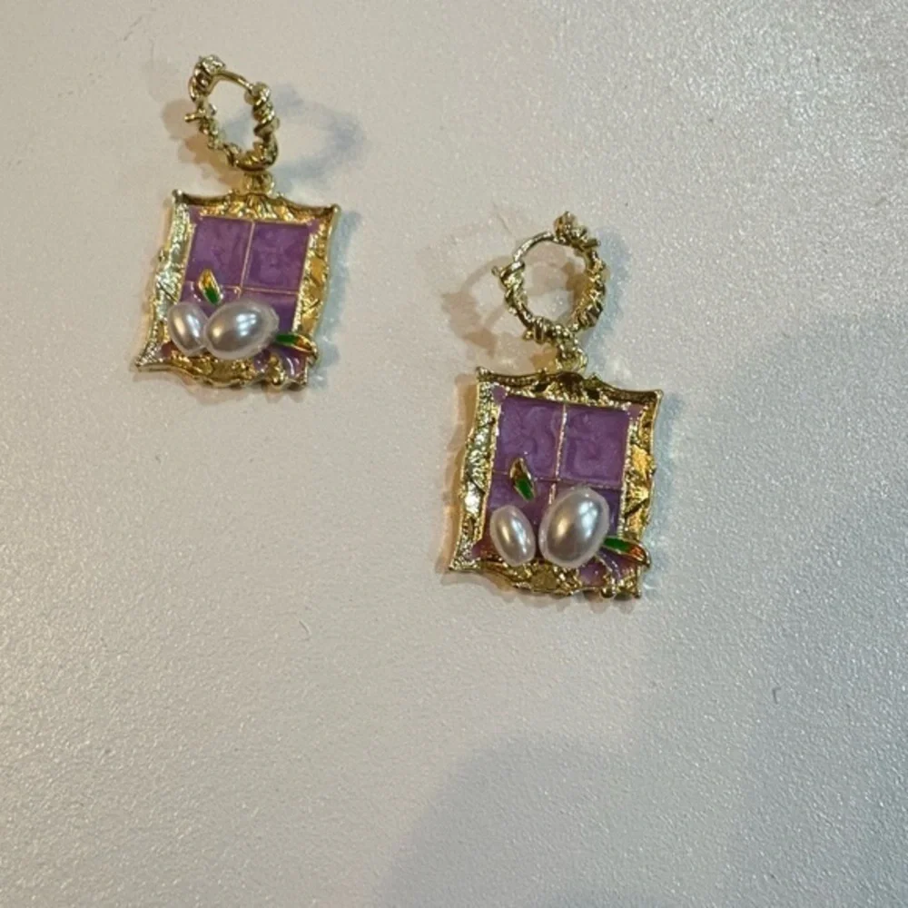 Baroque Pearl Earrings – Monet-Style Purple Window Frame, Vintage style Gold new